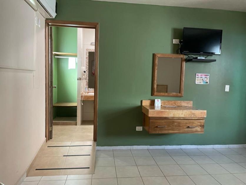 Hotel Santo Domingo Express Villahermosa Εξωτερικό φωτογραφία